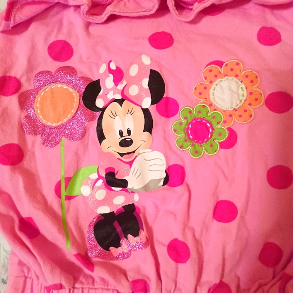 Minnie Mouse Disney one piece Romper Little Girls Size 5/6 toddler